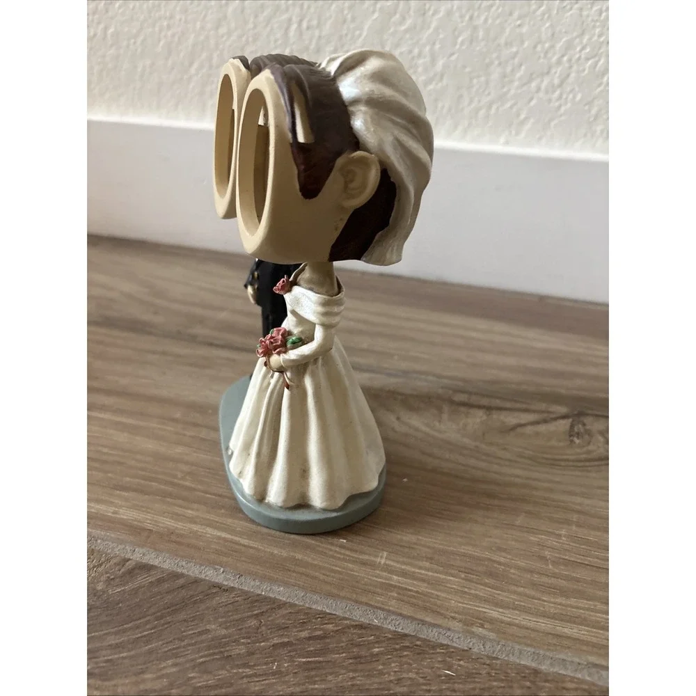 Bride and Groom Bobblehead Picture‎ Figures 7